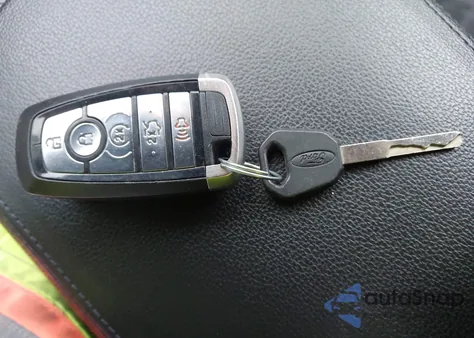 2018 Ford Explorer Xlt z USA, uszkodzony, nr VIN 1FM5K8D86JGC50801